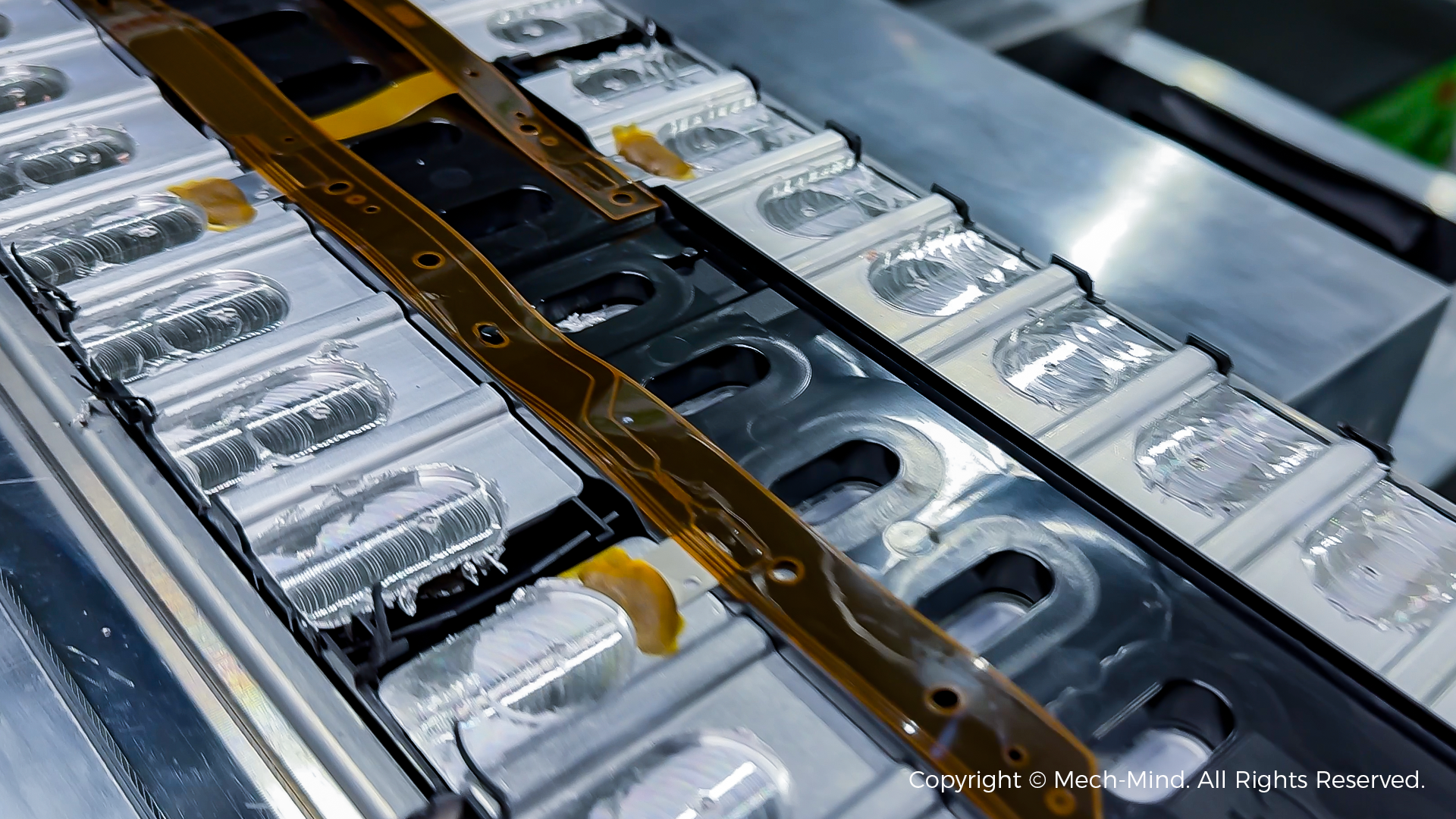 3D視覺引導高精度動力電池拆解,先進AI技術助力鋰電池回收更安全、高效、環保 3D視覺引導高精度動力電池拆解,先進AI技術助力鋰電池回收更安全、高效、環保