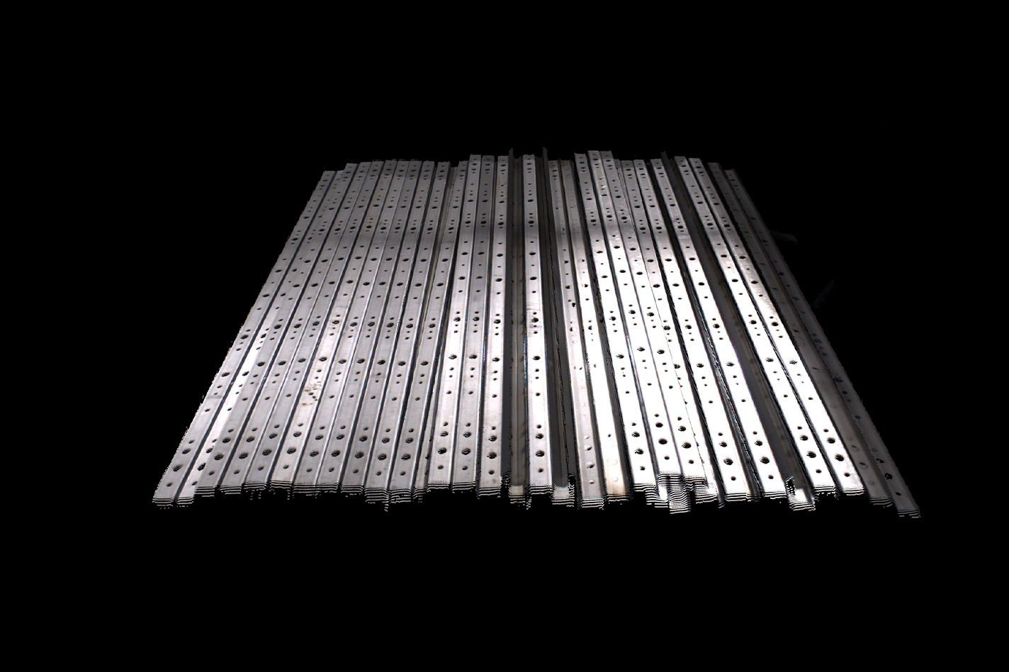 細(xì)長(zhǎng)反光鈑金件