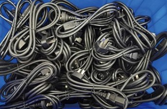 AI+機器人解鎖新場景，梅卡曼德線束抓取方案發布