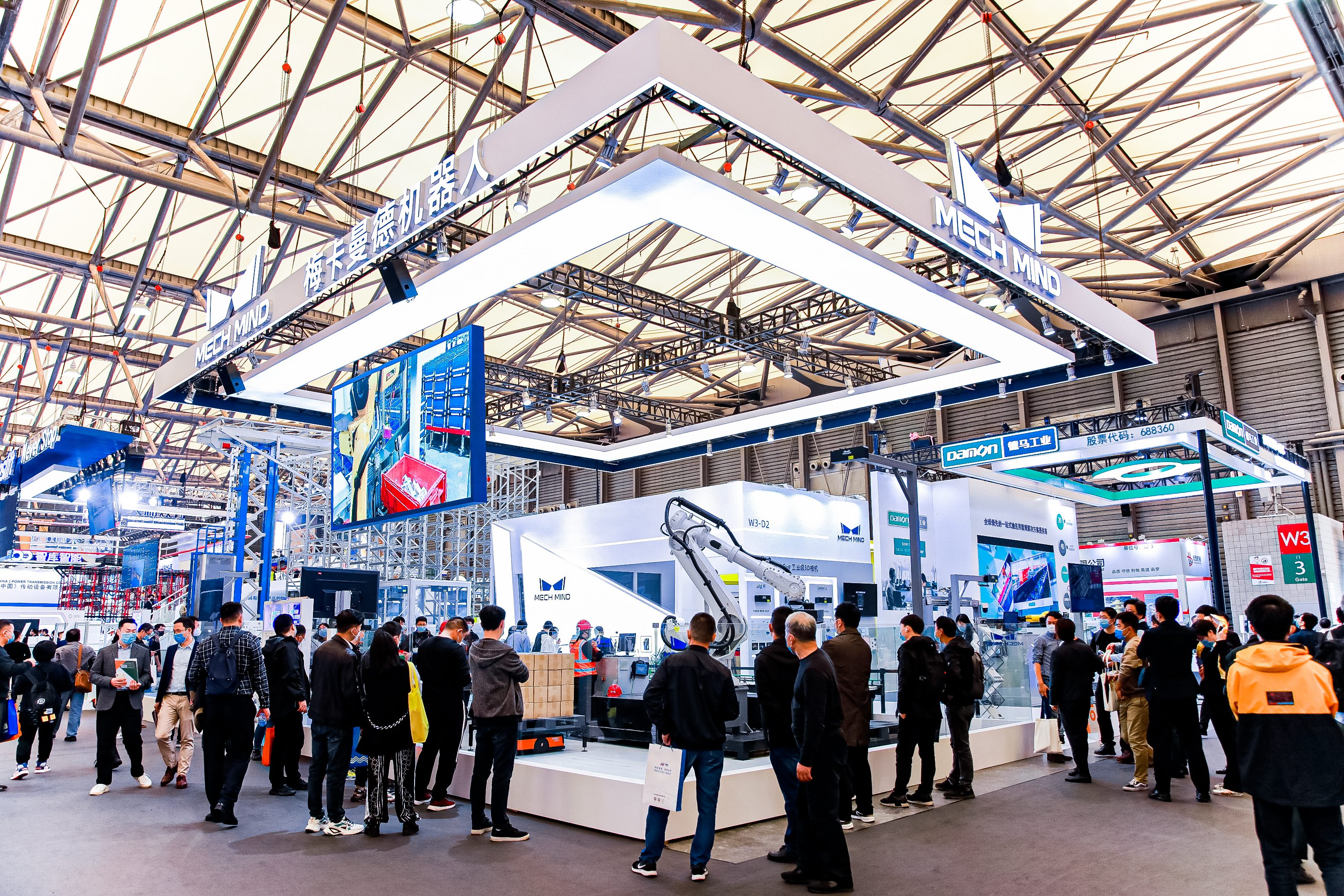 CeMAT現(xiàn)場(chǎng) | 梅卡曼德全新升級(jí)五大物流解決方案重磅亮相，AI+3D賦能智能物流