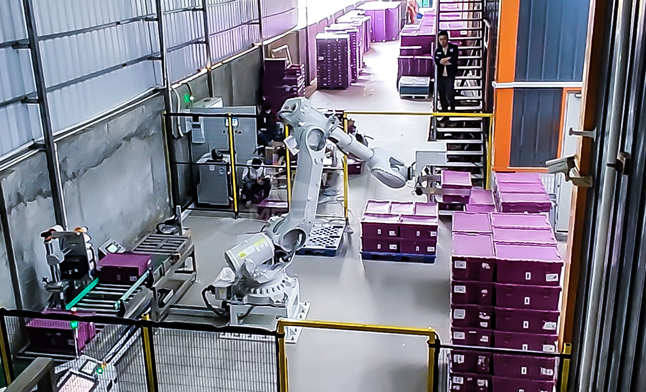 AI視覺引導周轉箱拆碼垛 | 某大型玩具制造商